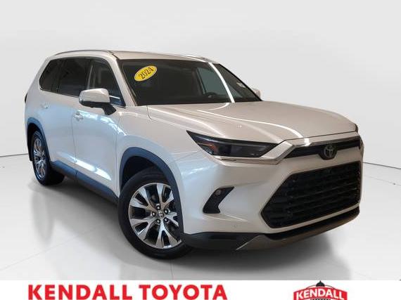 TOYOTA GRAND HIGHLANDER 2024 5TDAAAA58RS004650 image
